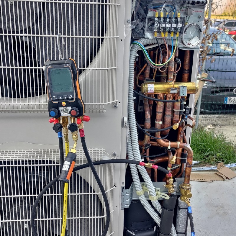 Impianto di condizionamento uffici VRF (realizzazione vuoto tubazioni)